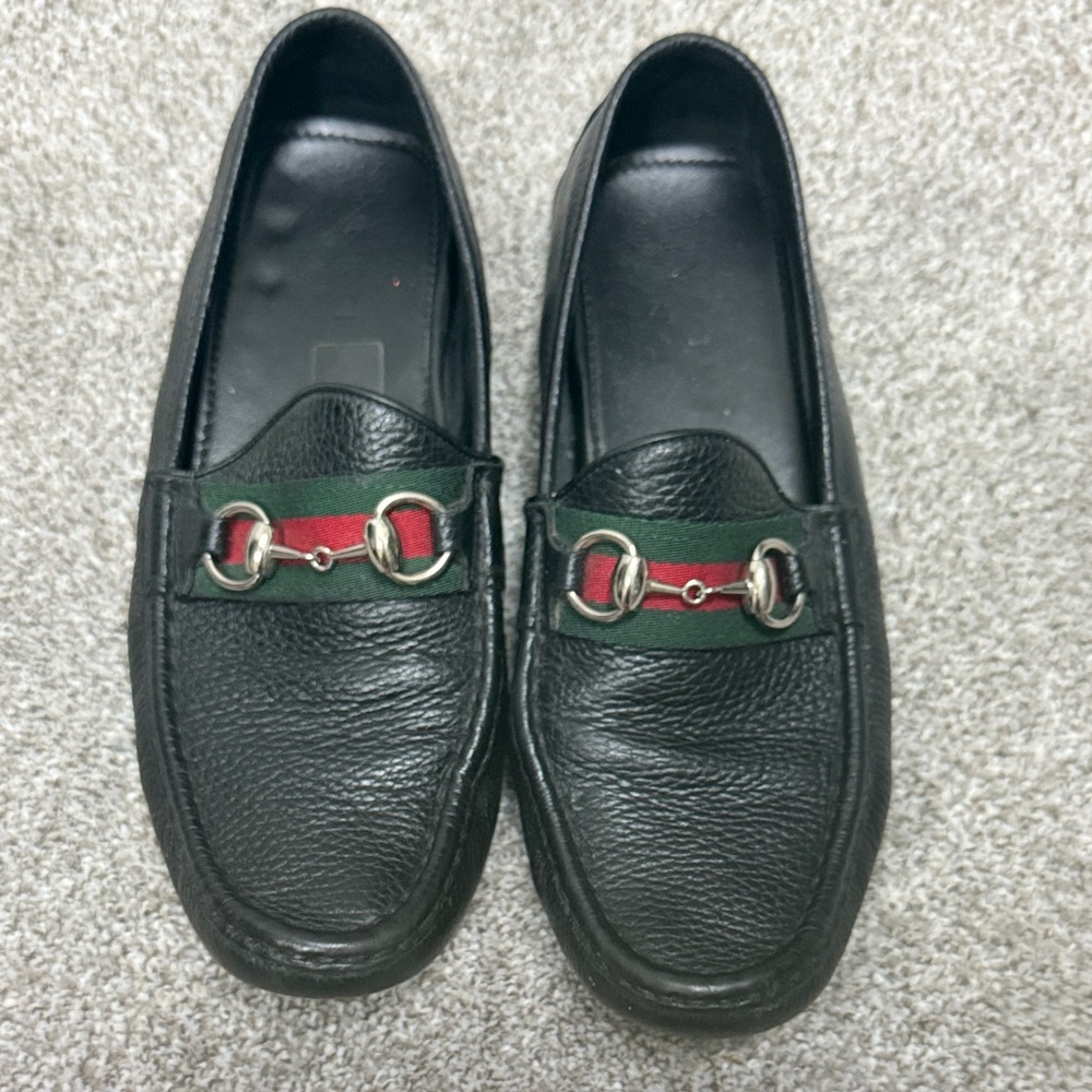 Gucci Black Leather Driver Shoes with Green and Red Accents